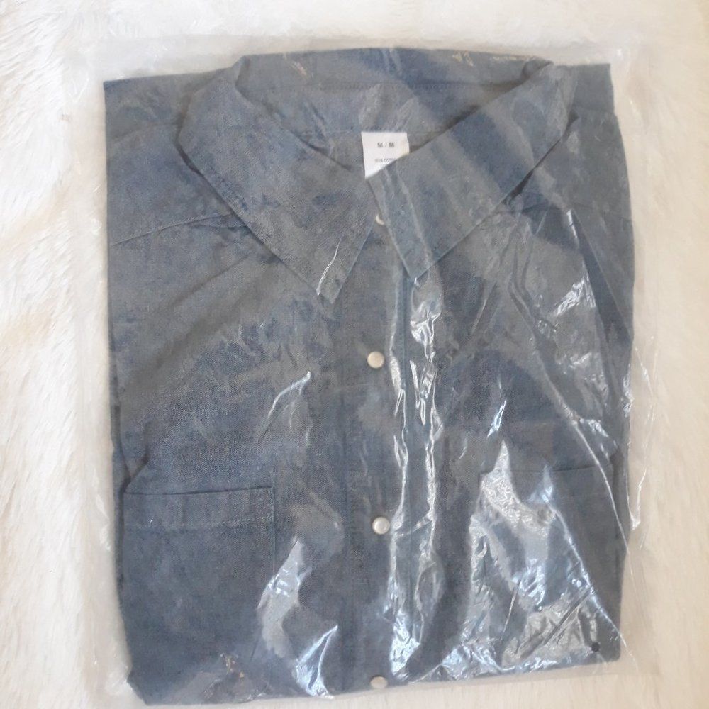 Womens Chambray Chic Top Denim Blue (Size Medium) ~ NEW!!! - Picture 2 of 4